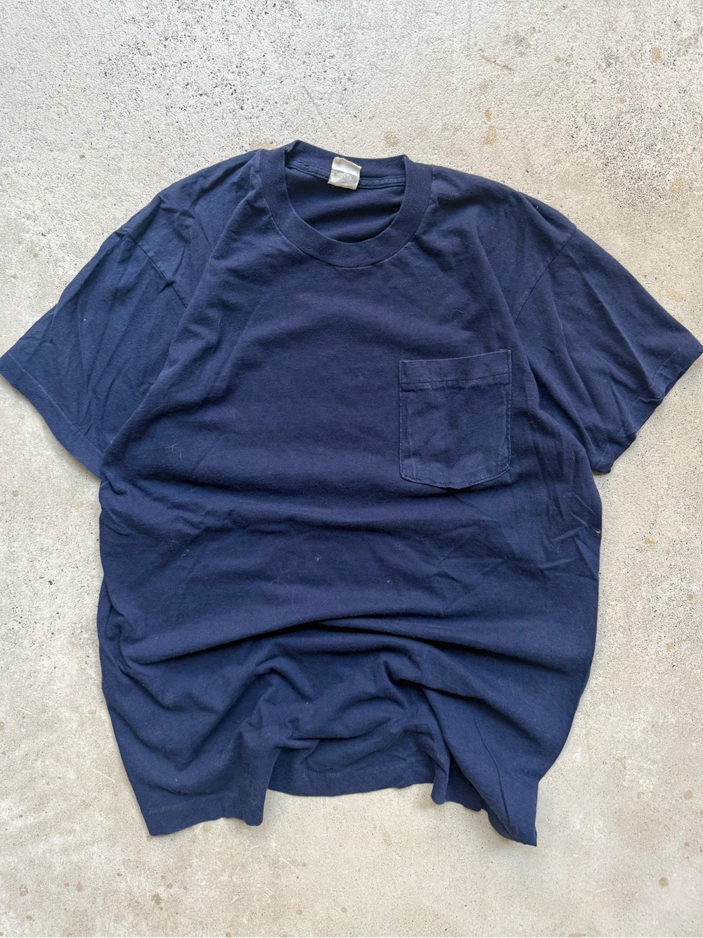 90s Vintage Navy Single Stitch Blank Mens Pocket Tshirt XL 21.5x30